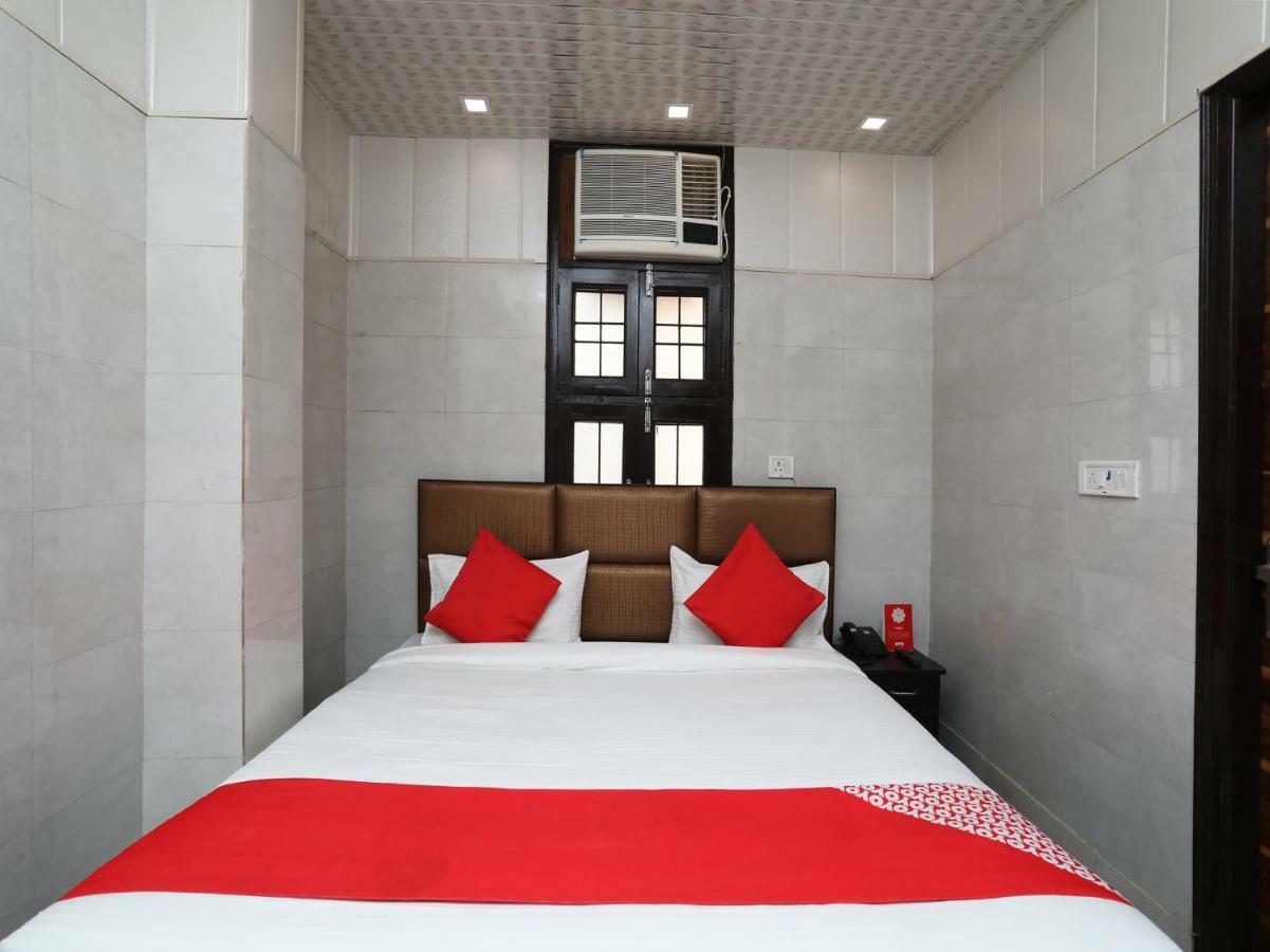 Oyo 37989 Hotel Debarshi Bānkura 外观 照片